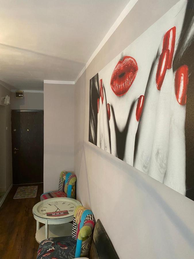 12 O'Clock Studio Bucarest Exterior foto